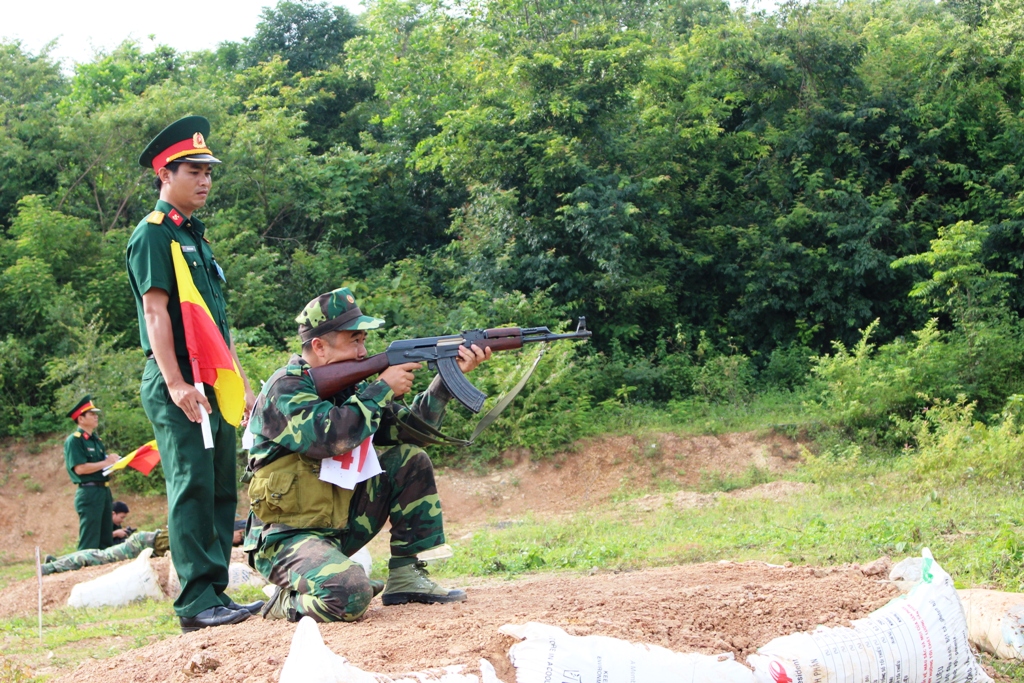 Tổ chức hội thi, hội thao bắn súng quân dụng, thể dục thể thao quốc phòng cho dân quân tự vệ 